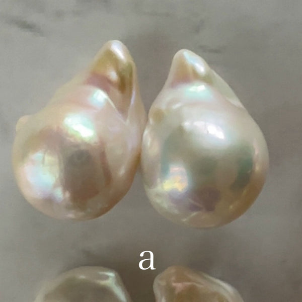 special oyster baroque  pearl ピアス　イヤリング