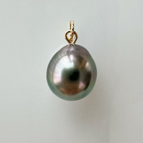 一点もの　Tahiti  pearl  green 12.4mm pendanttop necklace