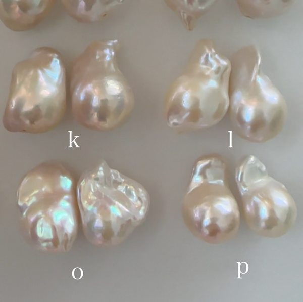 petit oyster baroque  pearl  nudeピアス　イヤリング