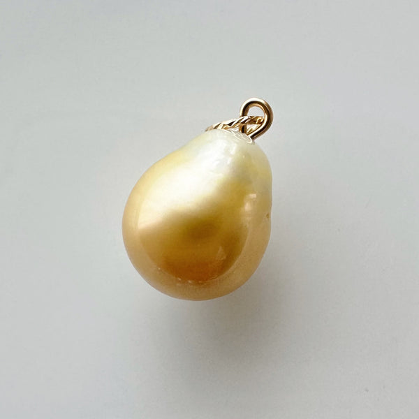 一点もの　South Sea pearl gold 12.6mm pendanttop necklace