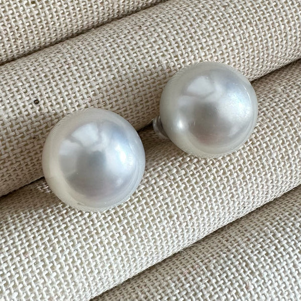 一点もの　k14WG  South Sea pearl  ピアス　13.99mm