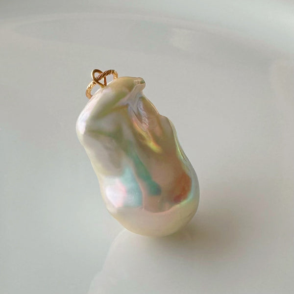 Special Baroque  pearl pendant top necklace