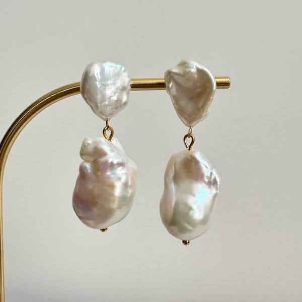 petal× oyster baroque weddingピアス　　イヤリング - hikari pearl.