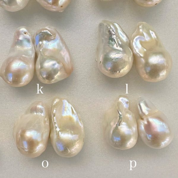 special coin oyster baroque  pearl weddingピアス　イヤリング