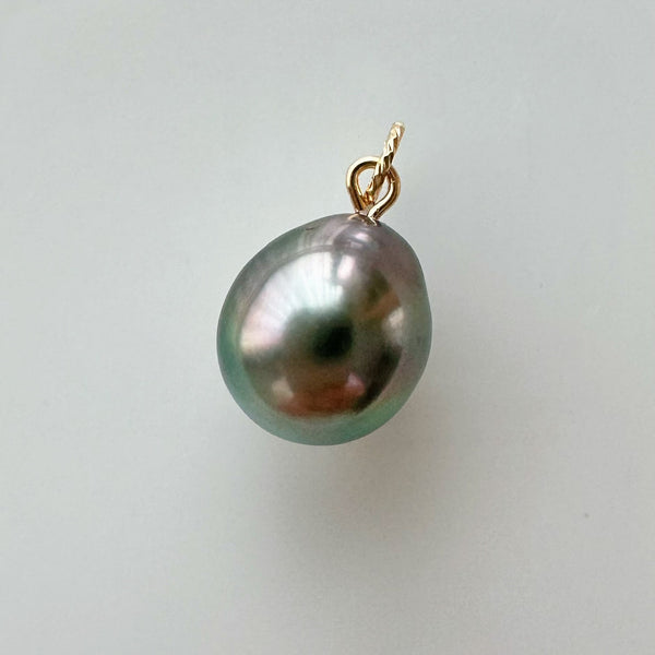 一点もの　Tahiti  pearl  green 12.4mm pendanttop necklace