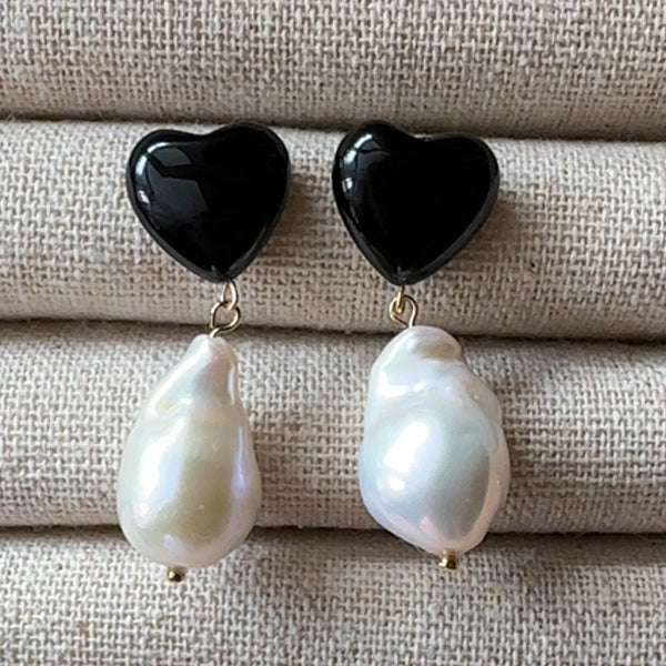 onyx coeur   oyster baroque pearl ピアス　イヤリング