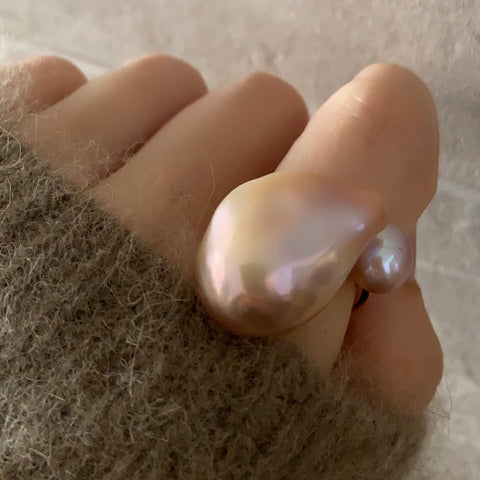 一点もの　natural color baroque double  pearl ring - hikari pearl.