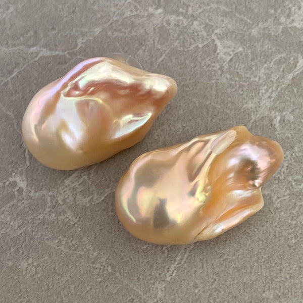 一点もの　natural color Special Baroque  pearl ピアス　 - hikari pearl.